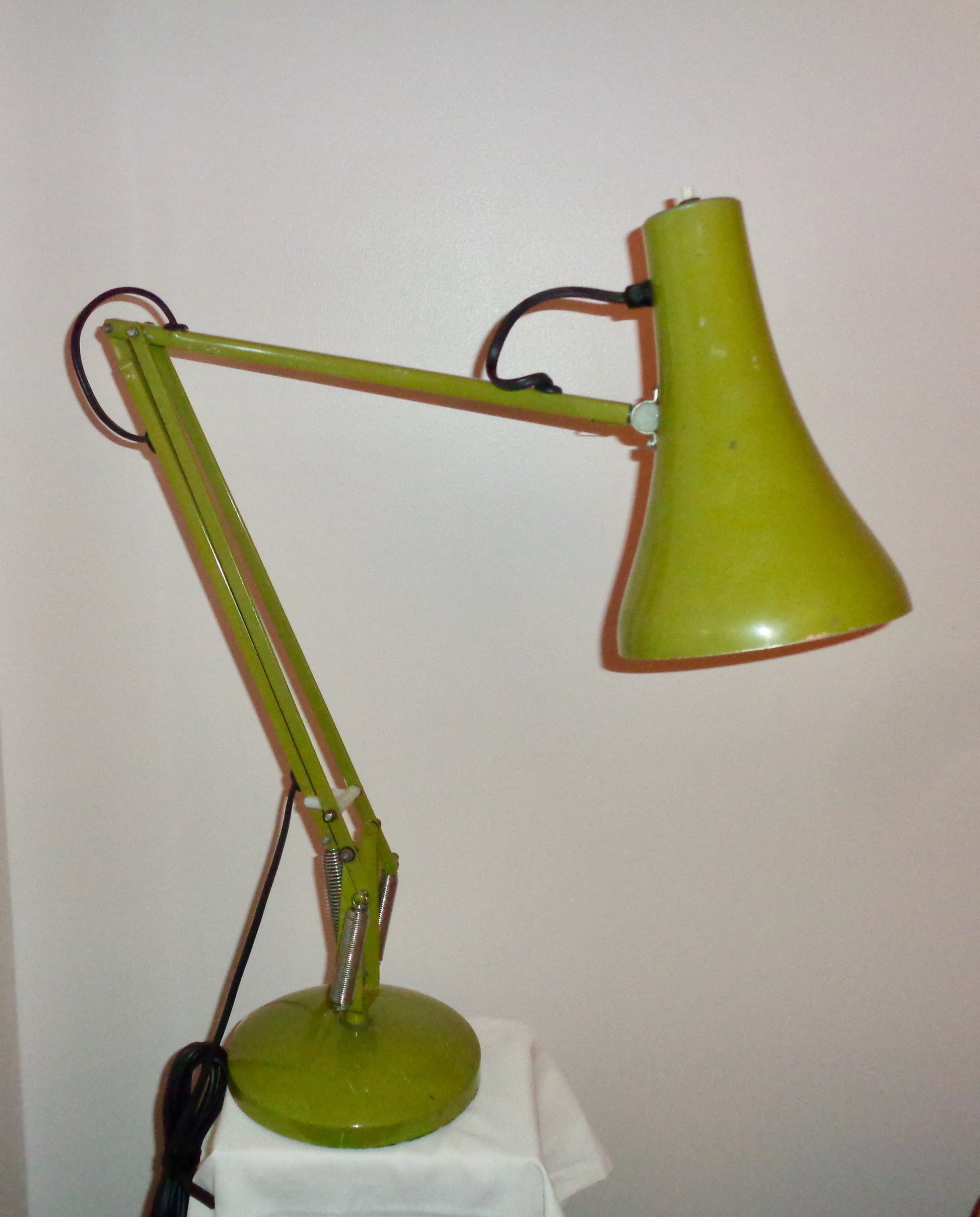 1970's Green Model 90 Anglepoise® Herbert Terry Desk Lamp