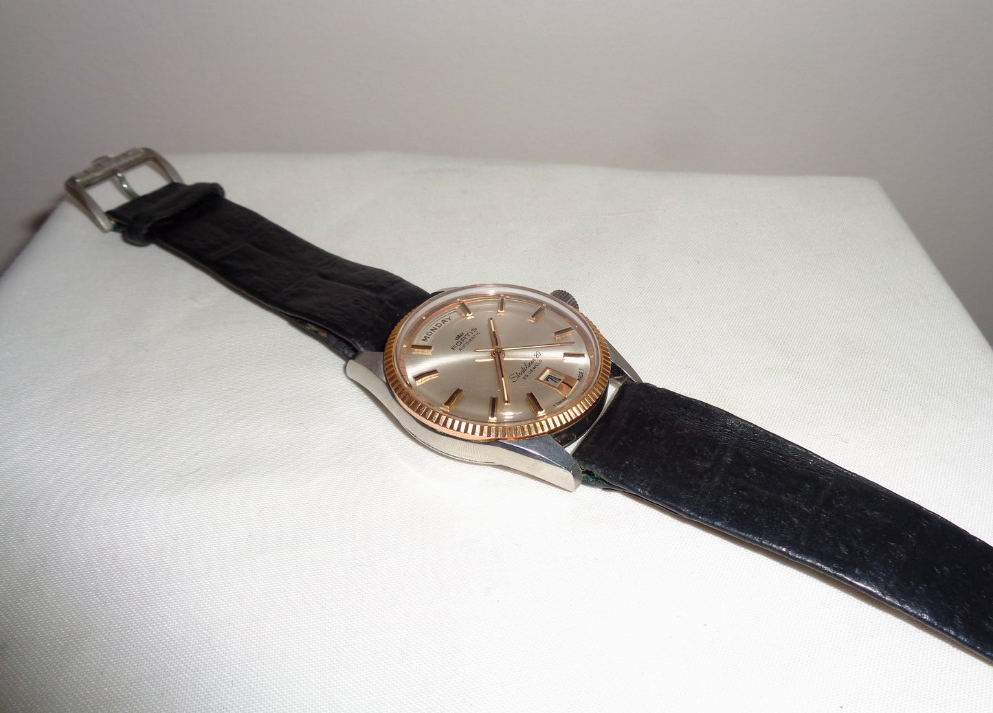 Vintage Fortis Stratoliner 20 Automatic Swiss Watch