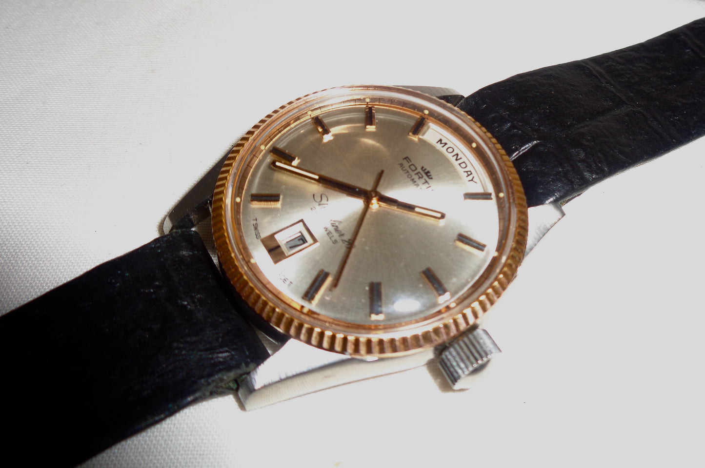 Vintage Fortis Stratoliner 20 Automatic Swiss Watch