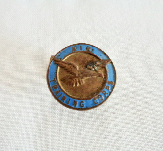 WW2 Air Training Corps ATC Enamelled Lapel Badge