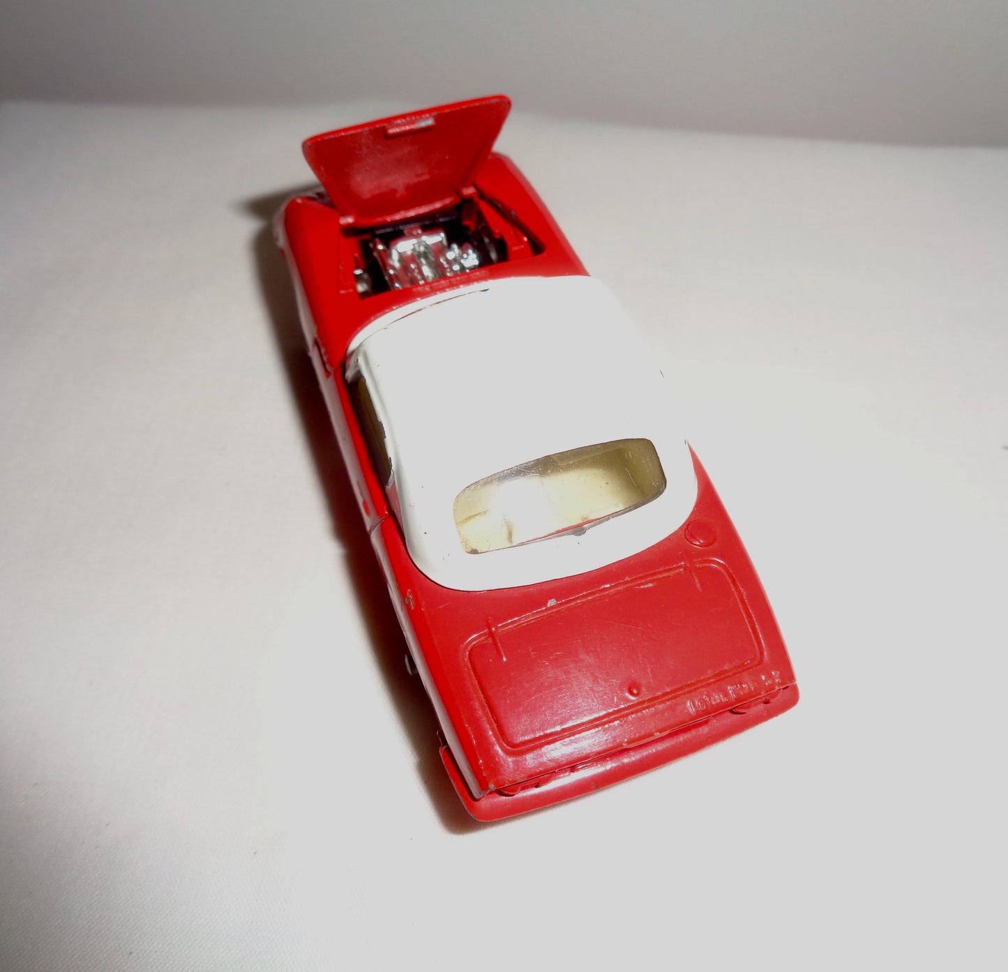 Corgi Toys Model 319 Lotus Elan S2 Hardtop Coupe In Red and White