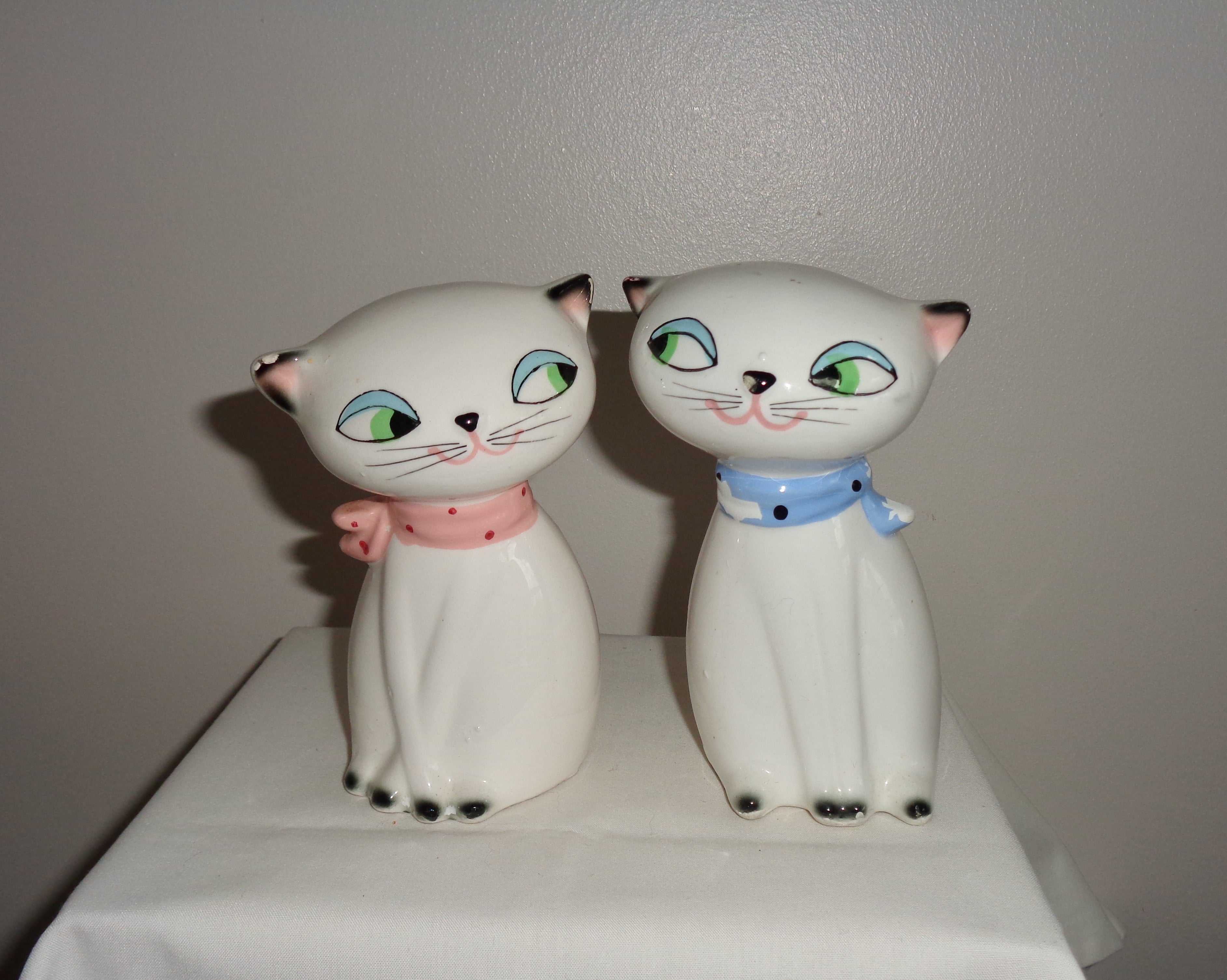 Vintage sale Holt Howard Cat Salt Pepper Shakers 1958.