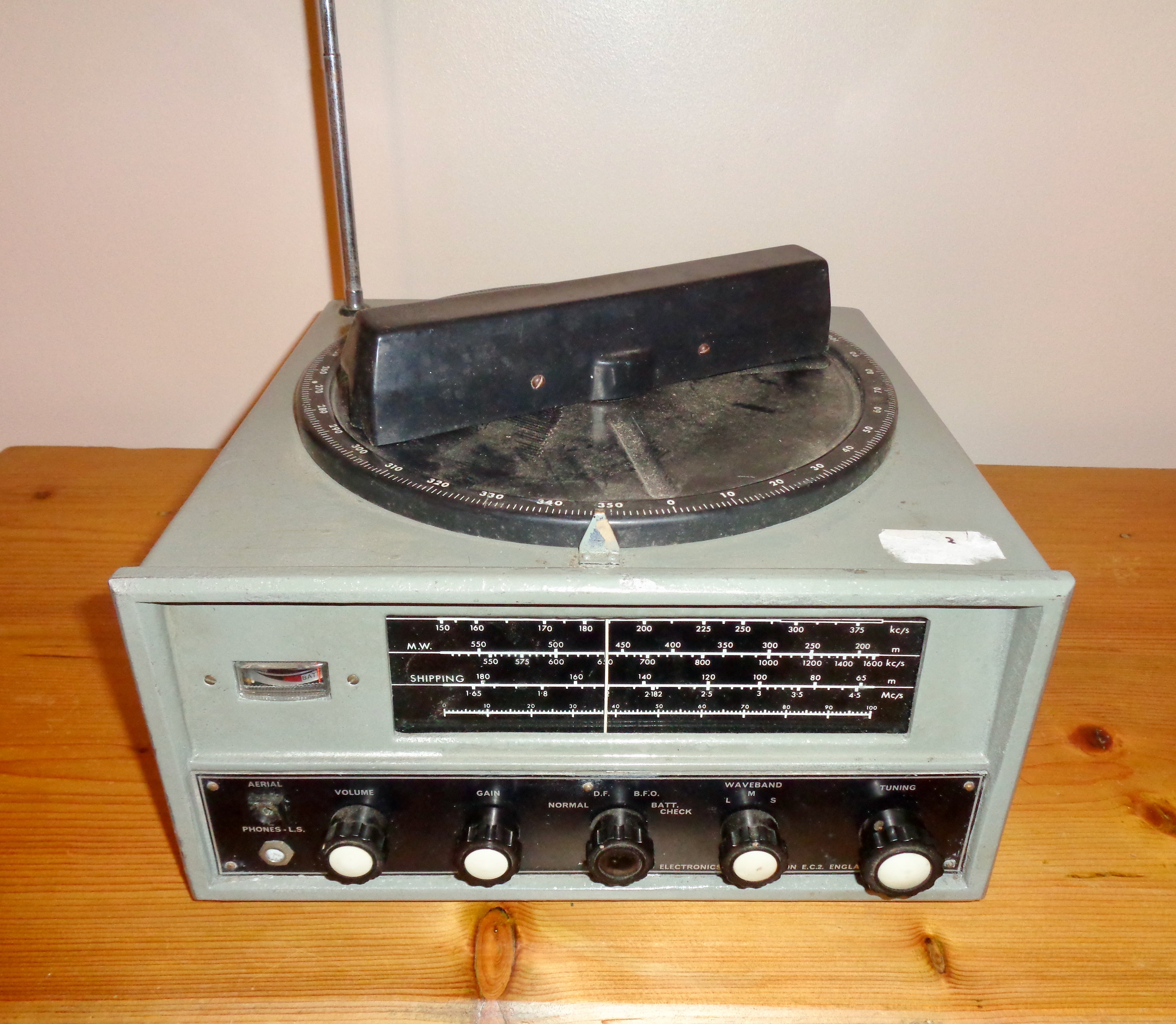 1960s Perdio Marine Direction Finding Radio MW/LW/SW Trawler Band