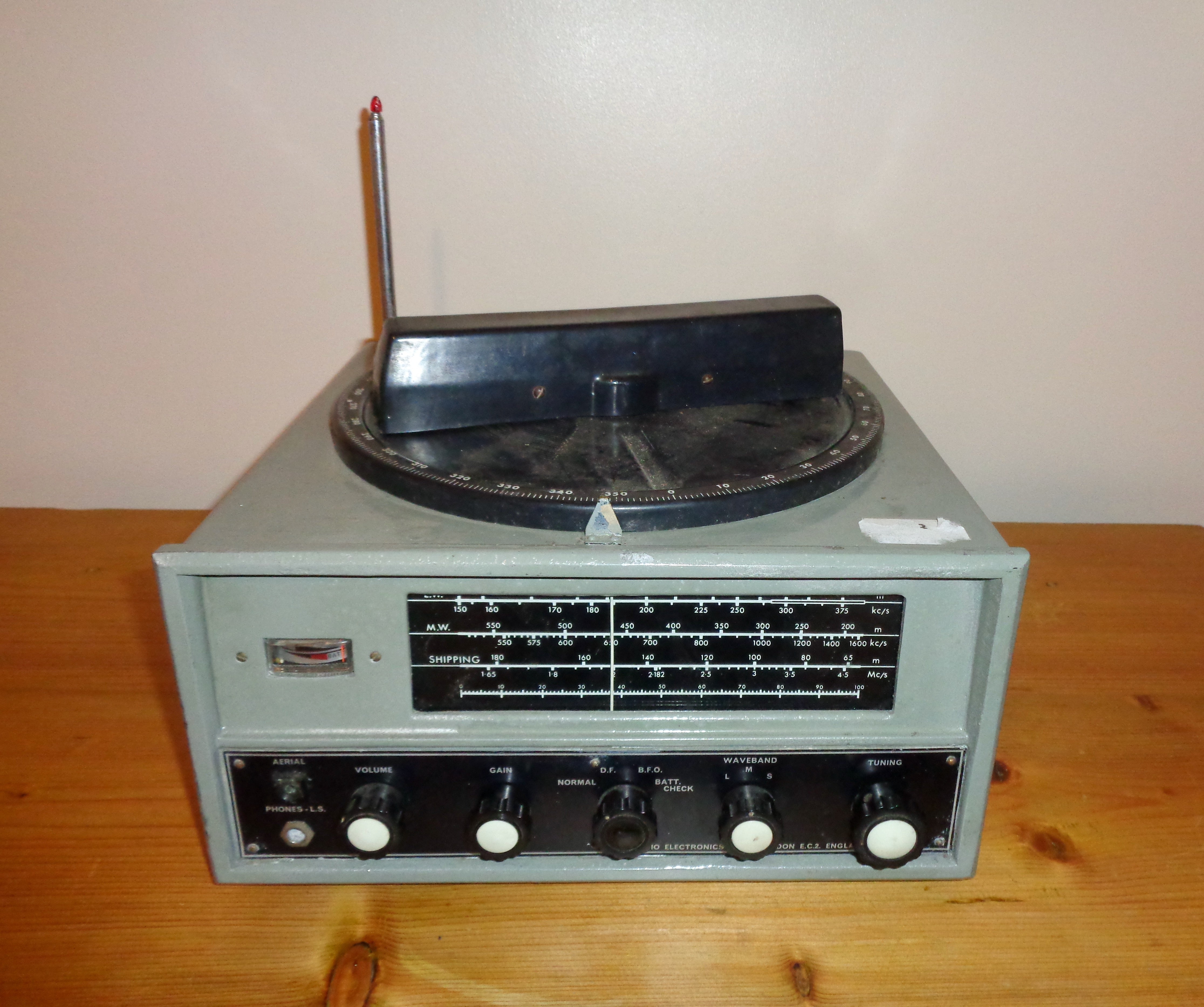 1960s Perdio Marine Direction Finding Radio MW/LW/SW Trawler Band