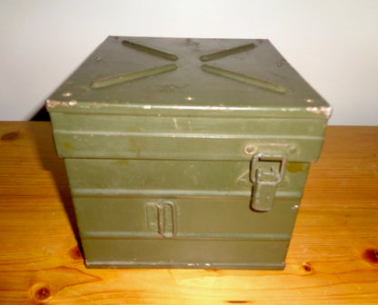 WW2 Military Transit Case Originally For A Wavemeter Class D No.1 MkII