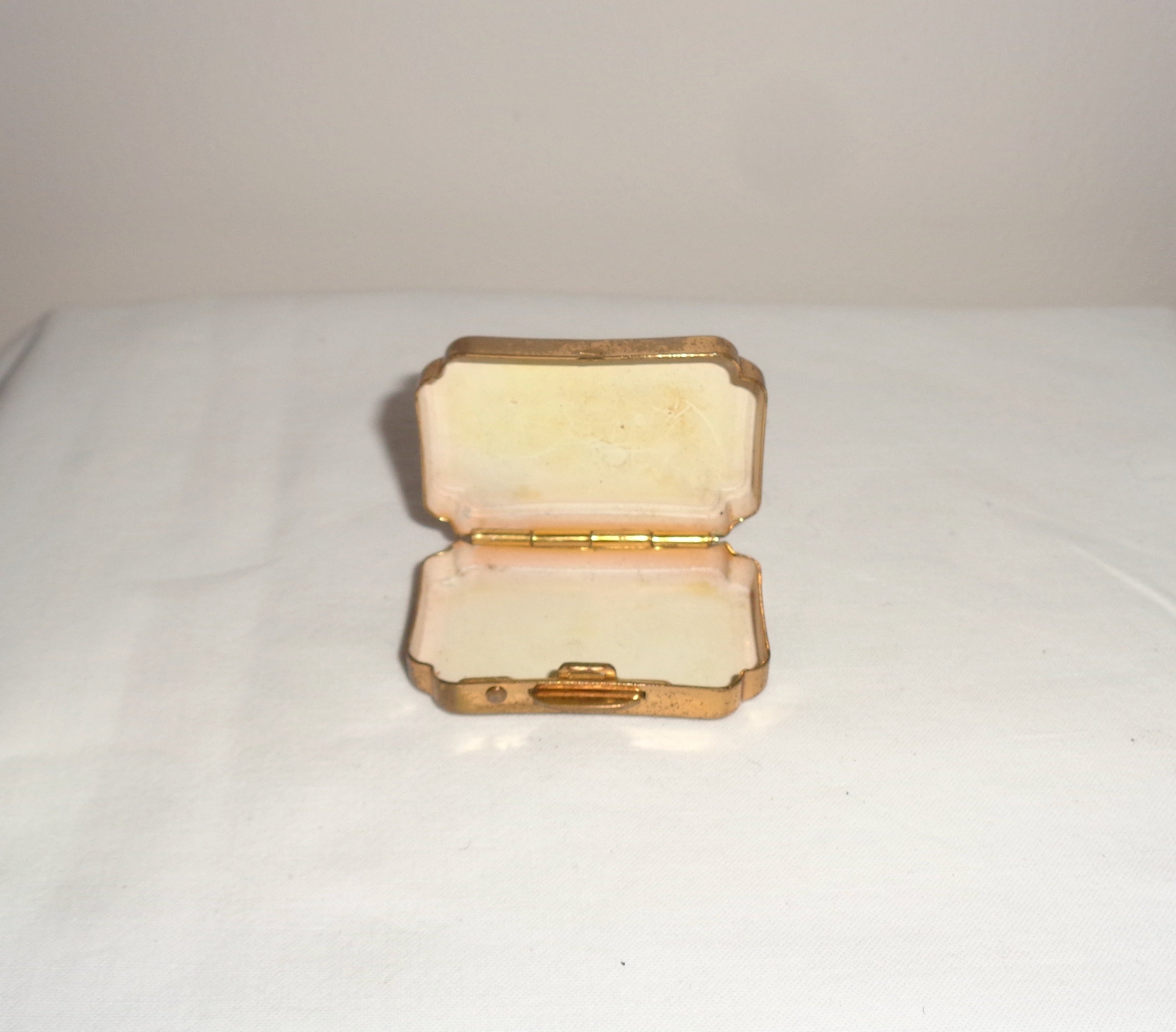 Stratton made in england hotsell pill box