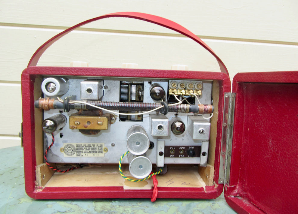 1950s Vintage Red Roberts R66 2 Waveband Valve Radio – Mullard Antiques ...