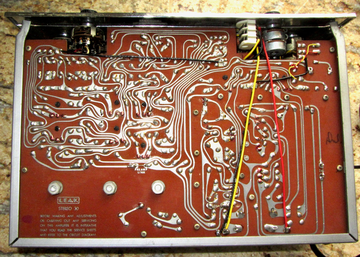 1970s Leak Stereo 30 Transistor Integrated Amplifier For Restoration