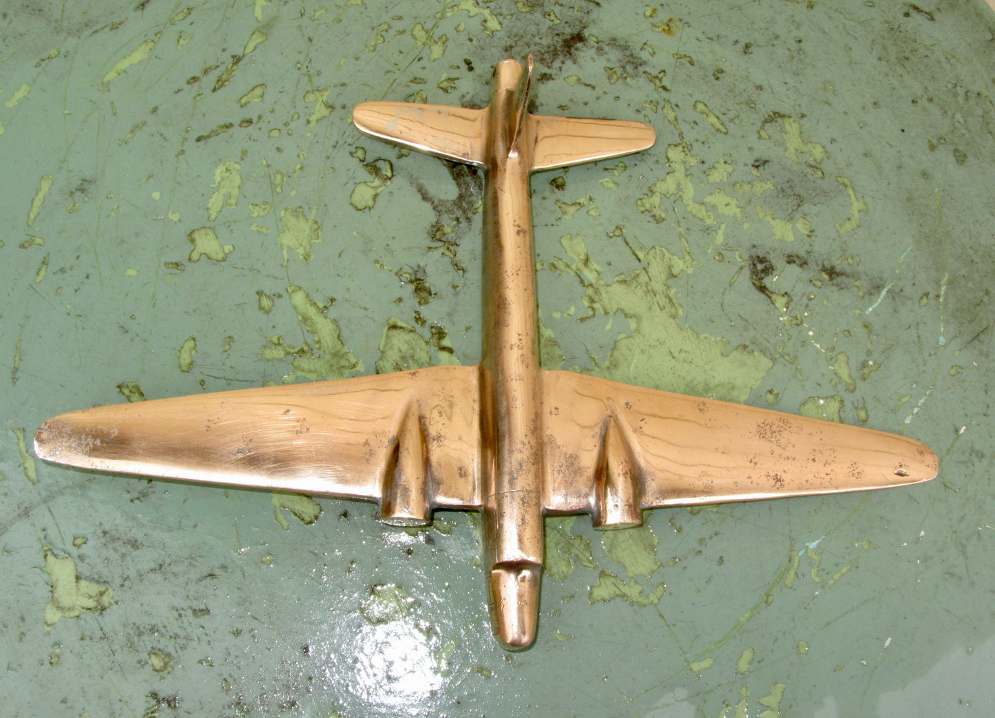 1940s Copper Vickers Wellington WW2 Bomber With A Wingspan Of 36 cm