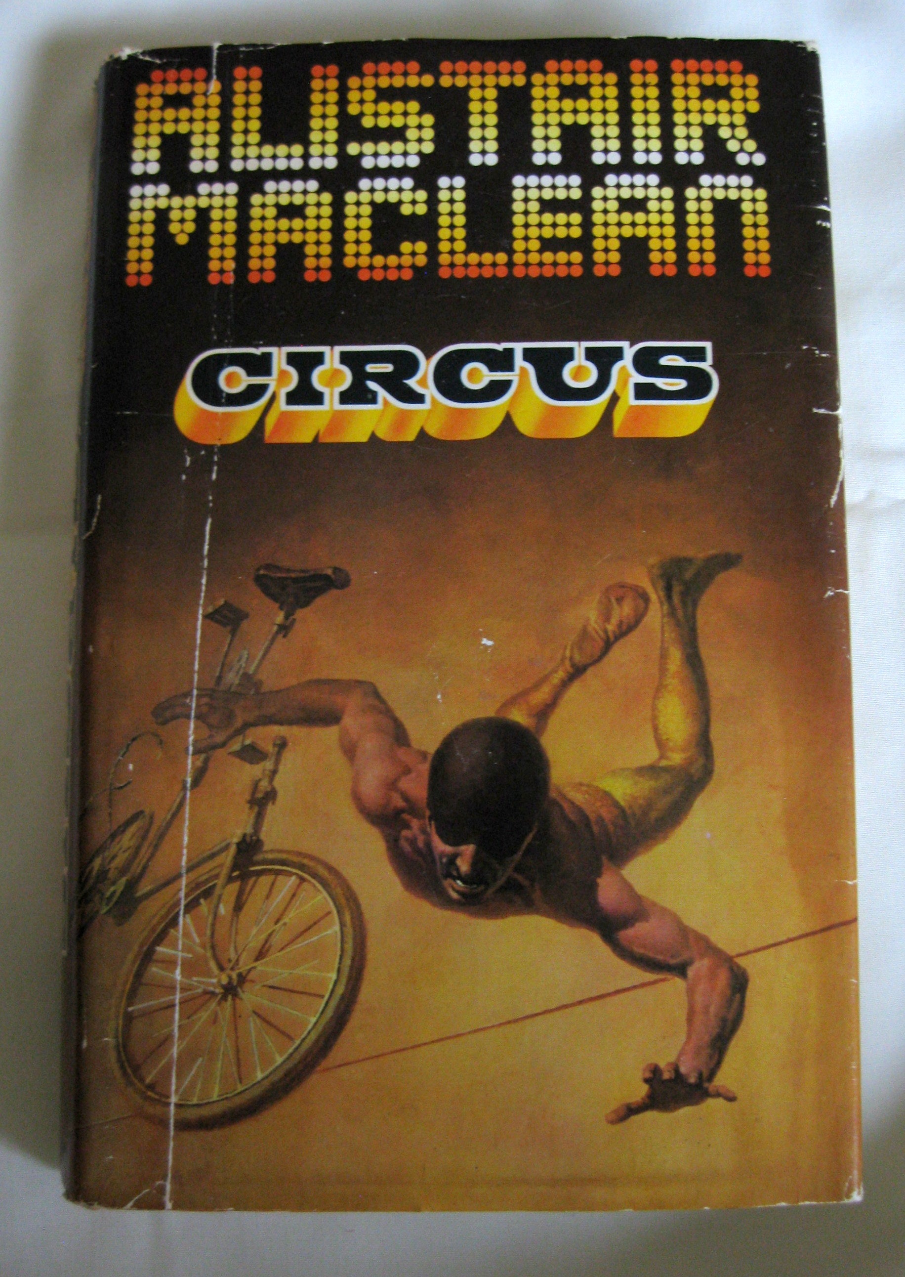 Alistair Maclean Circus 1975 First Edition