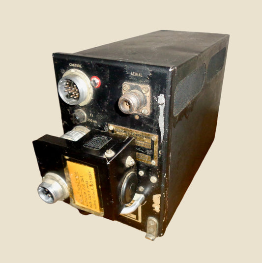 Vintage TR10056 UHF Standby Transmitter Receiver Radio ARI 23057