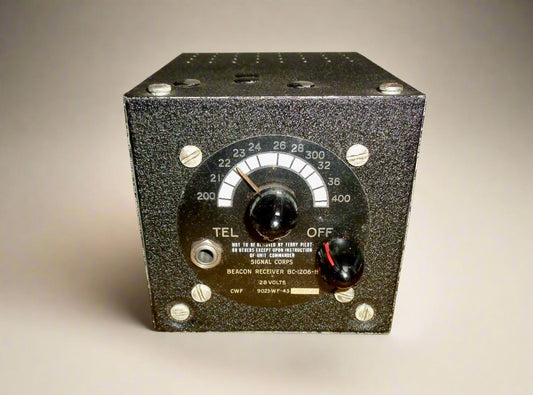 WW2 U.S Signal Corps One Radio Range / Beacon Receiver BC1206B New Old Stock